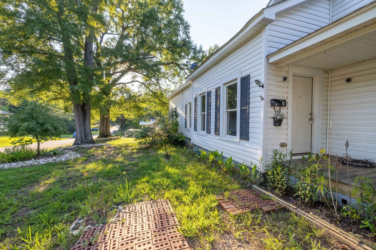 203 Church St #A - Photo 5 of 30
