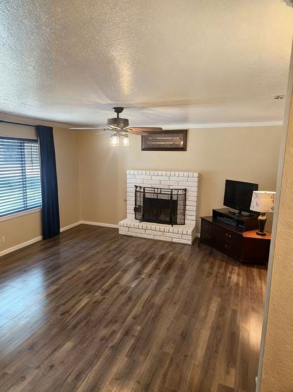 1460 Berry Dr