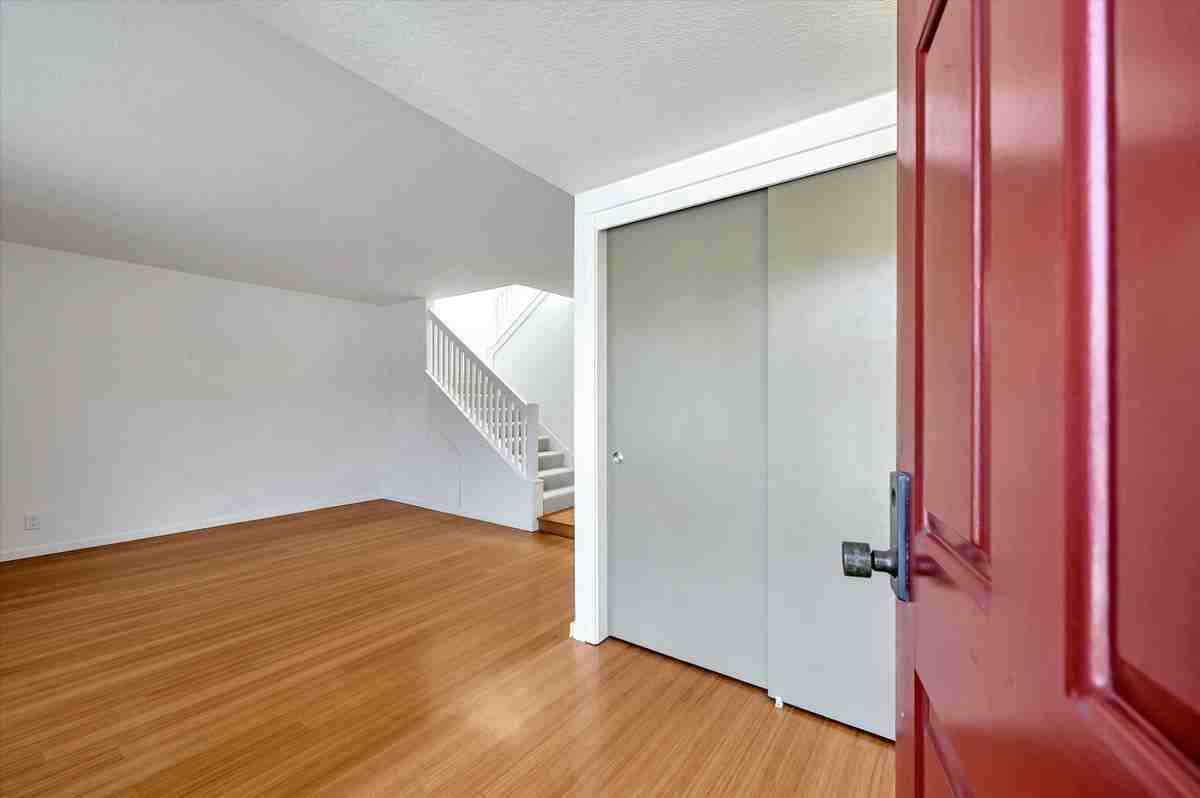 4 W Harbor Dr - Photo 5 of 47
