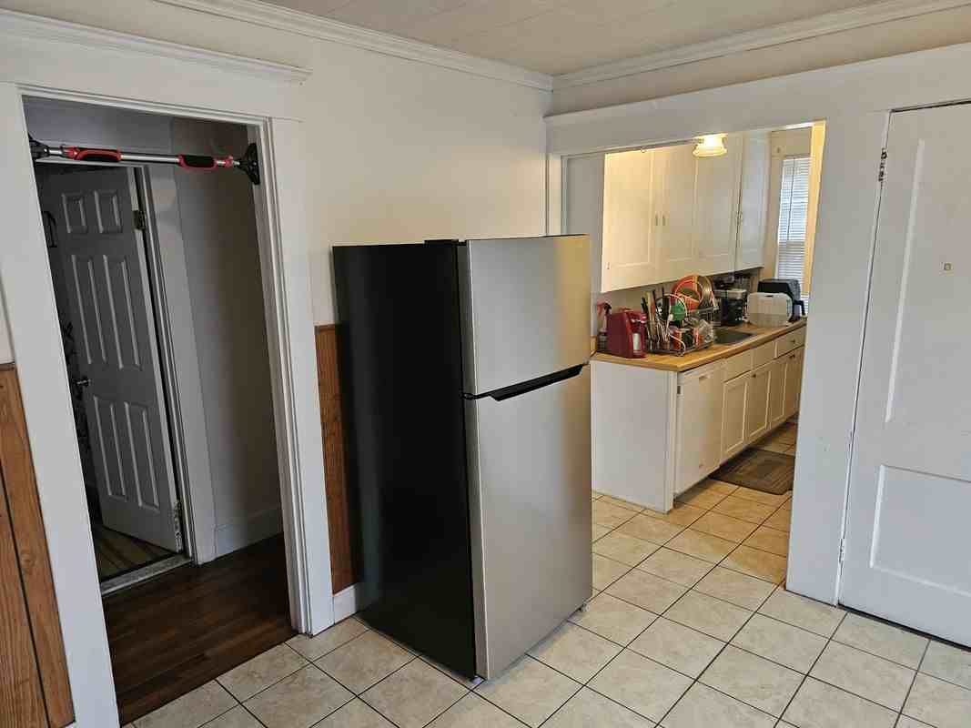 69 Fairfield St - Photo 5 of 8
