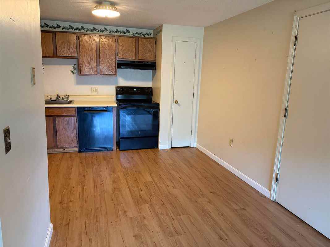 904 White Cedar Blvd - Photo 4 of 16