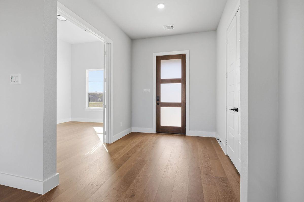 2321 Aleman St - Photo 3 of 20