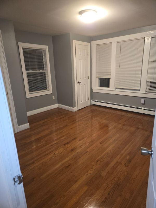 70 Hamilton Ave ##B - Photo 3 of 6
