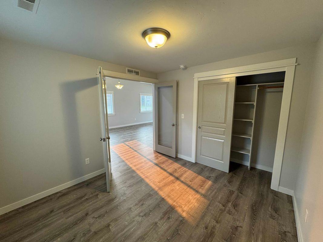 2205 E Elm Grove Dr - Photo 5 of 20