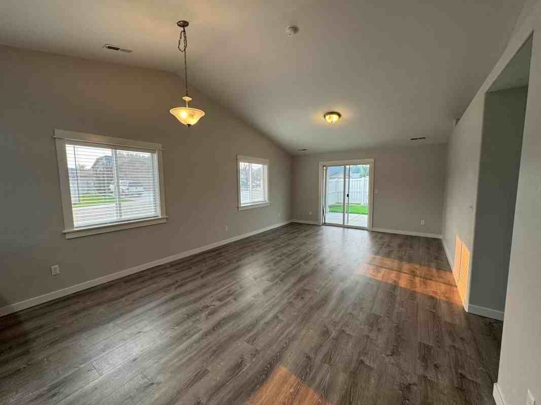 2205 E Elm Grove Dr - Photo 7 of 20