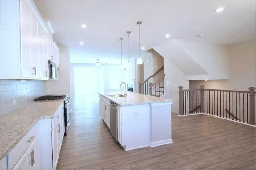 2237 Pink Hawthorn Dr - Photo 3 of 34