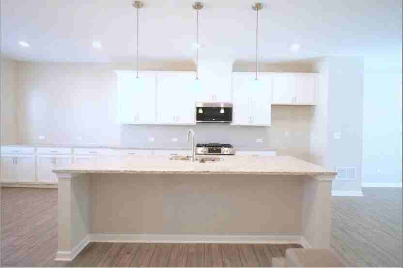 2237 Pink Hawthorn Dr - Photo 7 of 34