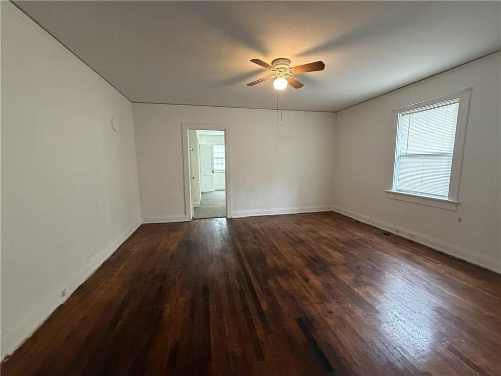 2353 Shelby St - Photo 2 of 16