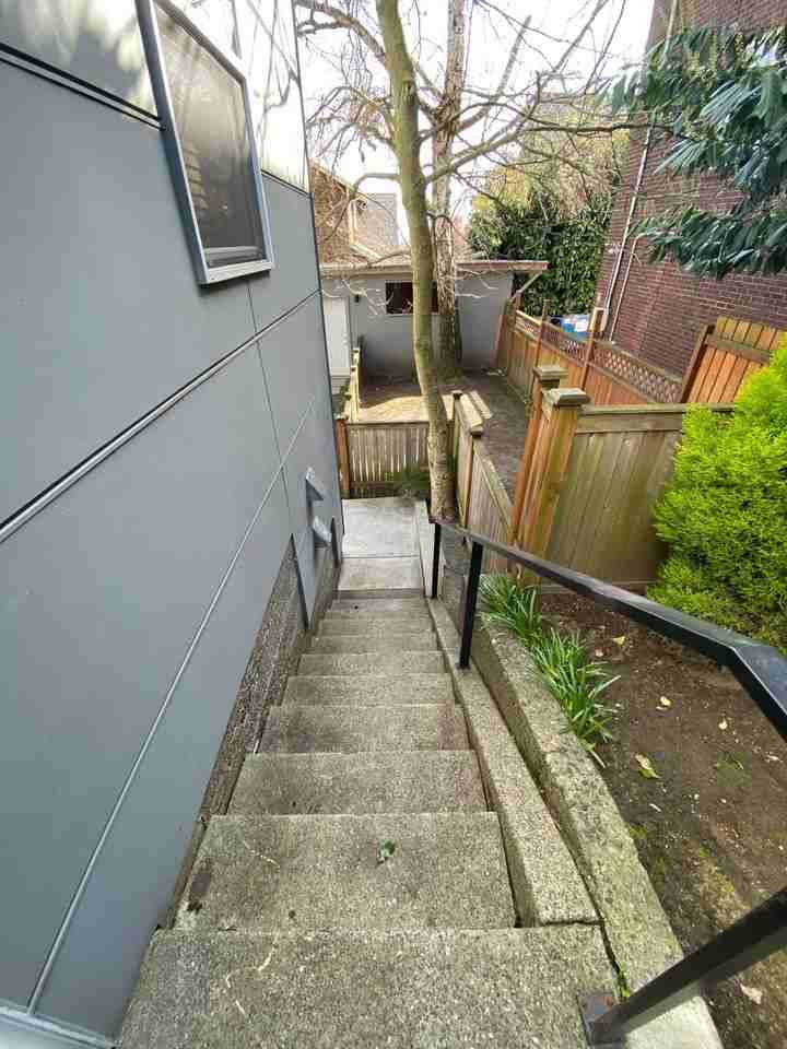 6408 Phinney - Photo 5 of 50