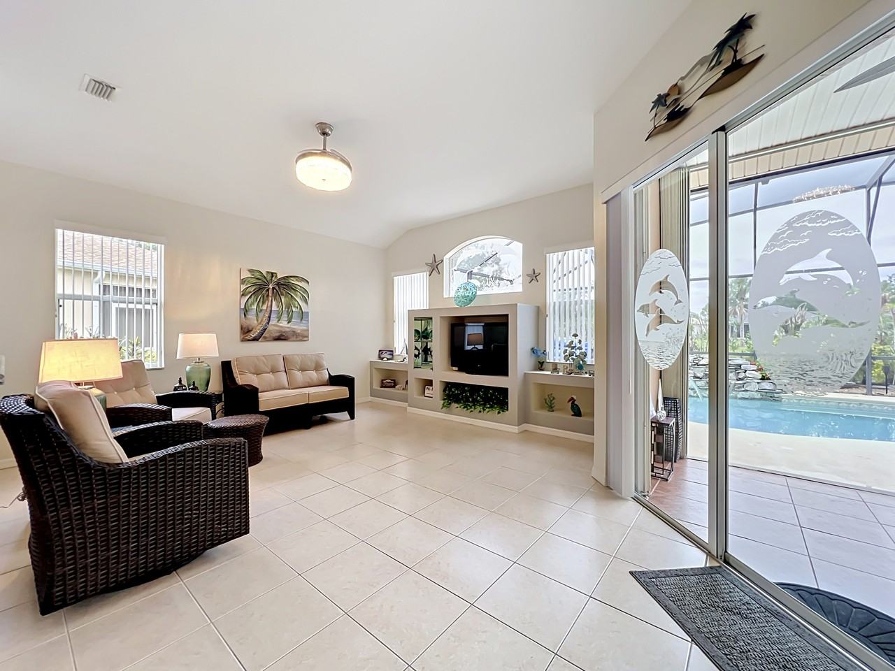 1343 Shoreline Cir #1 - Photo 3 of 17
