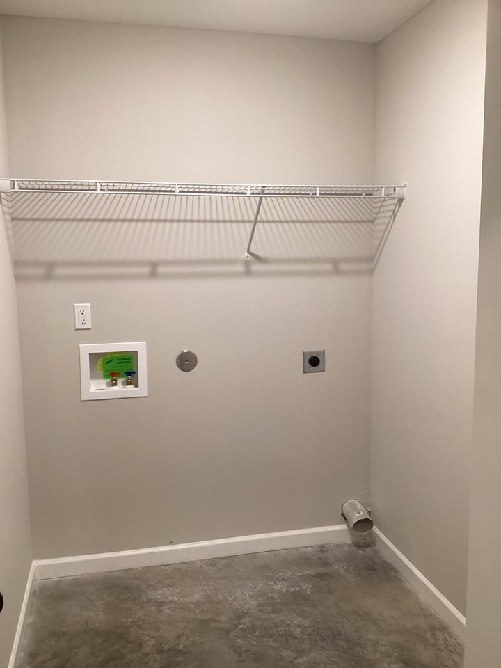4446 Beacon Hill Dr #1 - Photo 7 of 14