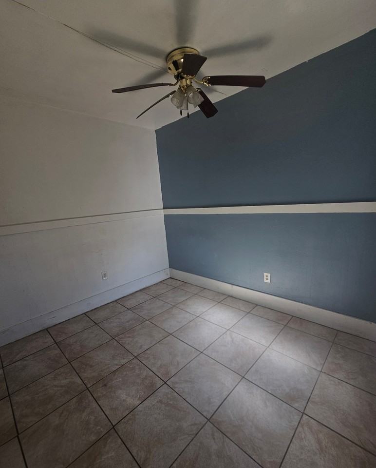 409 E Kerr Ave #1 - Photo 6 of 12