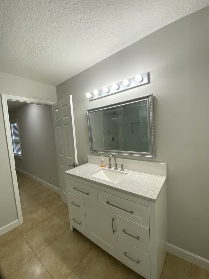 915 11th Ter #1 - Photo 4 of 13
