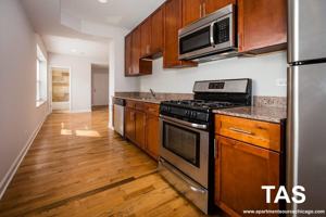 featured image of 7225 N Rogers Ave #3
