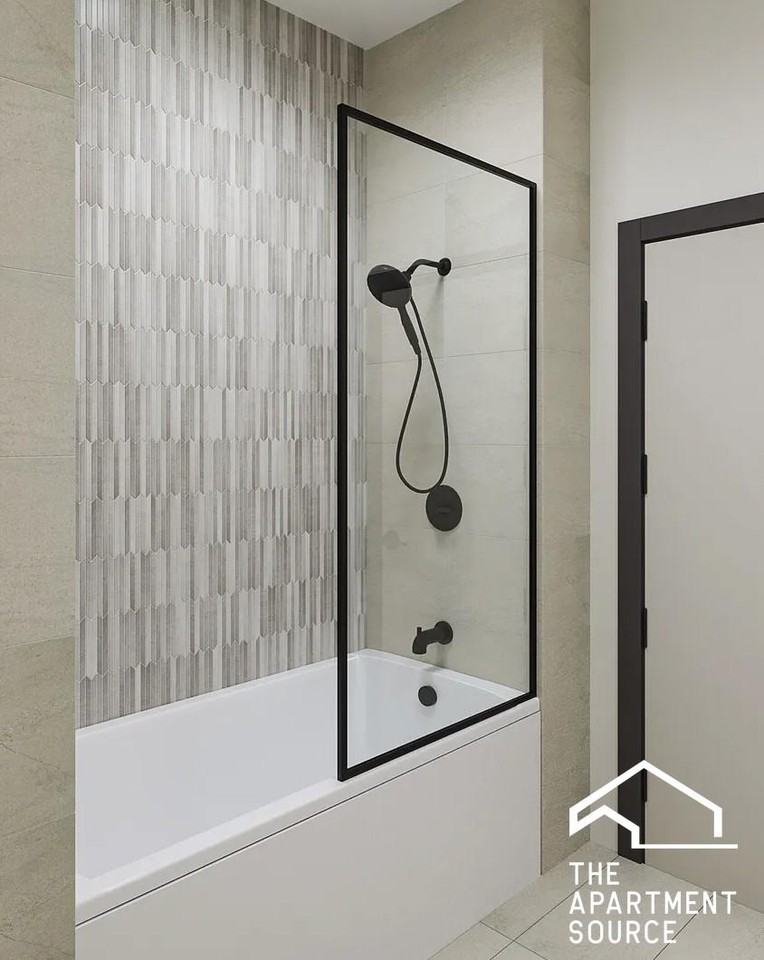 691 N Milwaukee Ave #304 - Photo 4 of 12