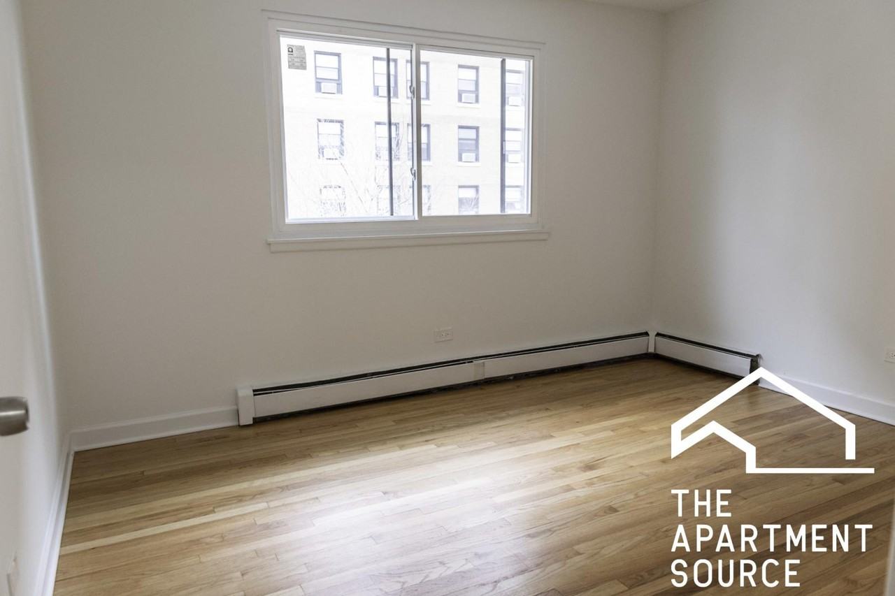6211 N Kenmore Ave #303 - Photo 4 of 11