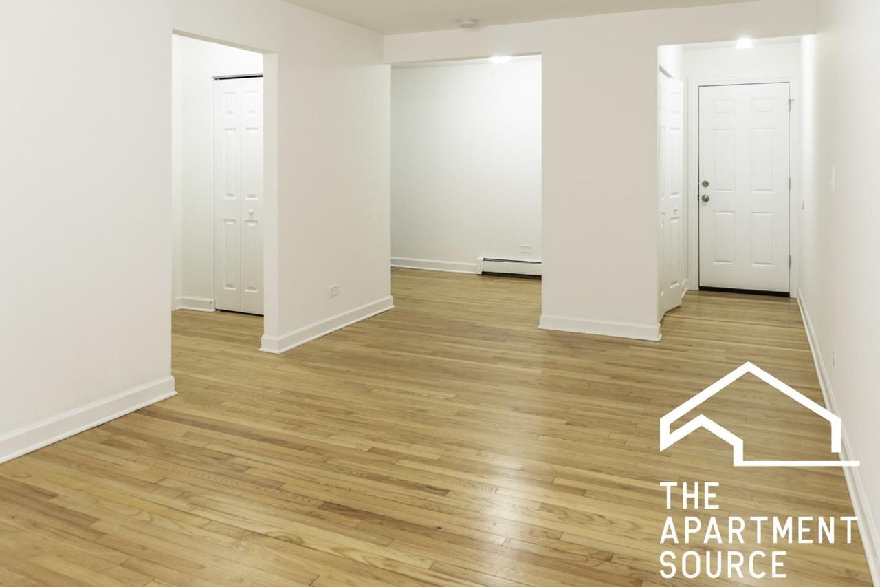 6211 N Kenmore Ave #303 - Photo 5 of 11