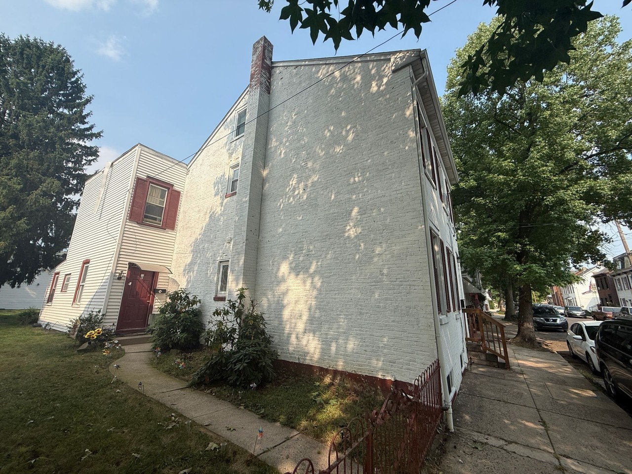 19 Walnut Street - Photo 3 of 7