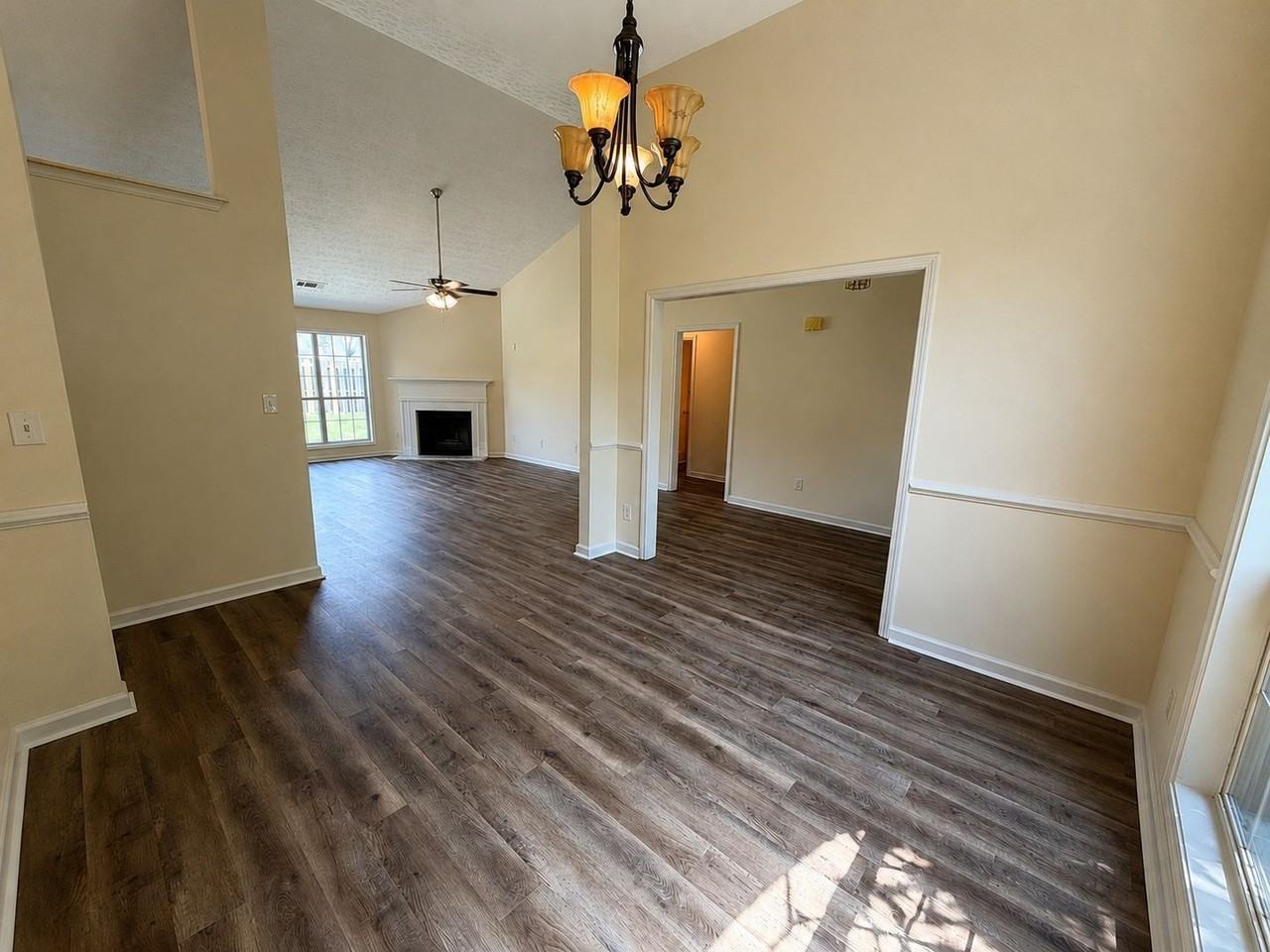 363 Brook Lea Cv - Photo 3 of 20
