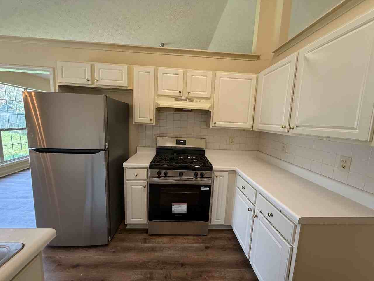 363 Brook Lea Cv - Photo 5 of 20