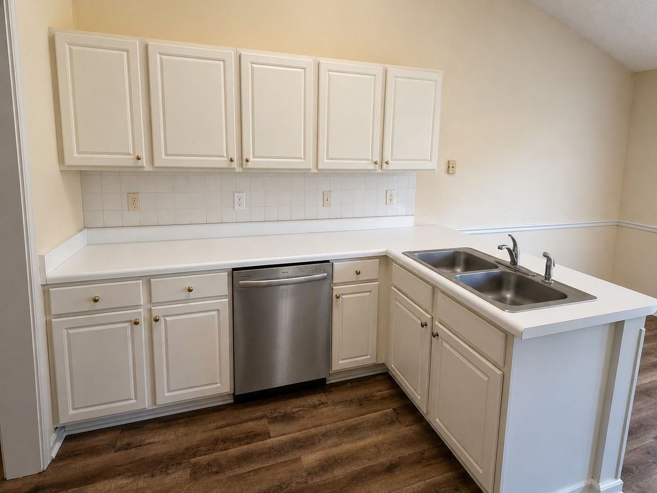 363 Brook Lea Cv - Photo 6 of 20