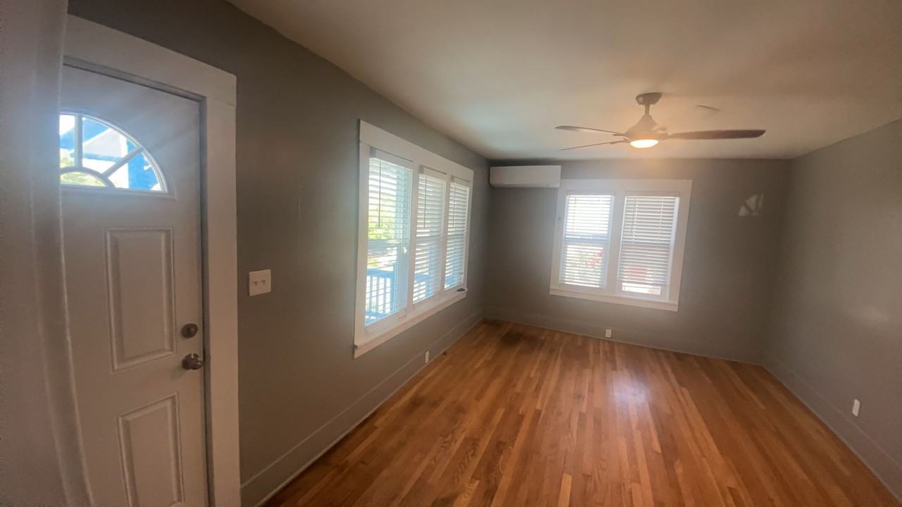 1724 Ne Klamath Ave - Photo 5 of 27