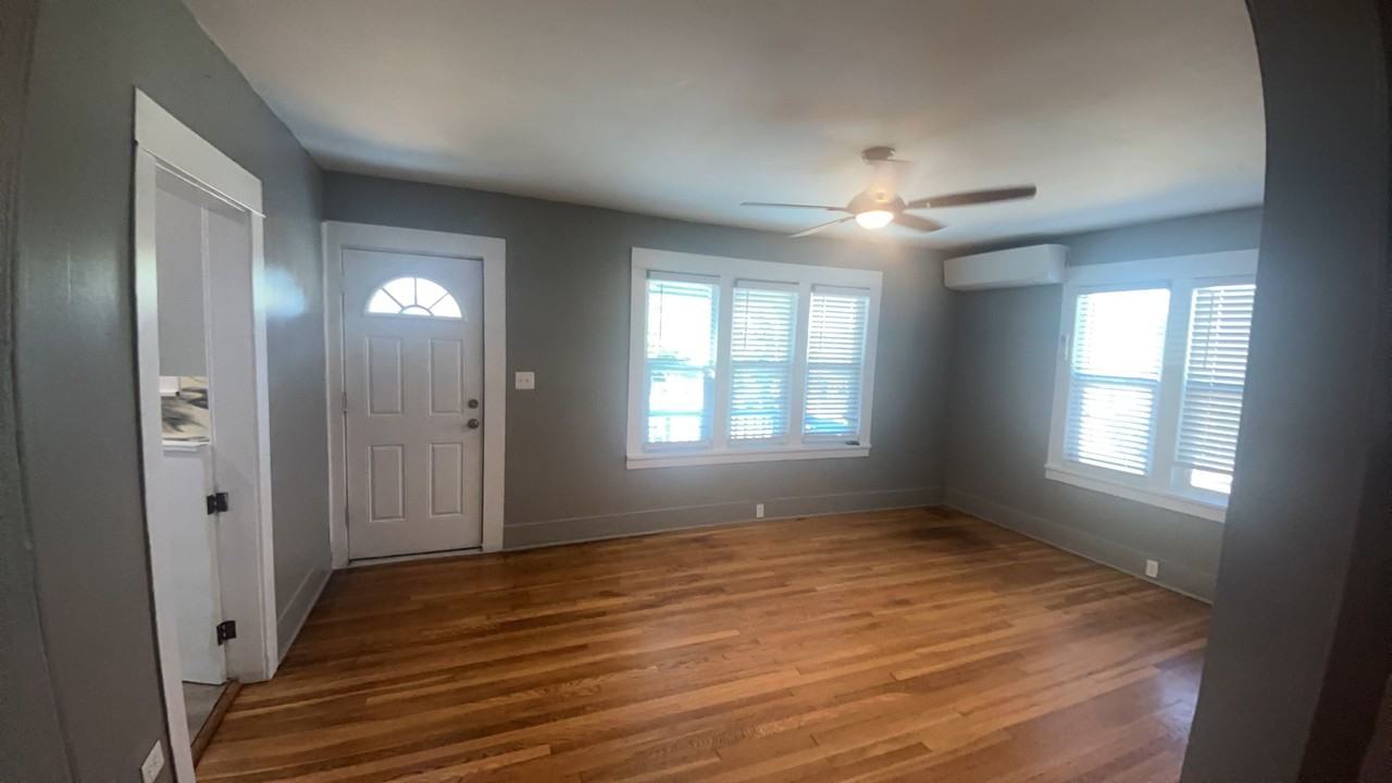 1724 Ne Klamath Ave - Photo 6 of 27