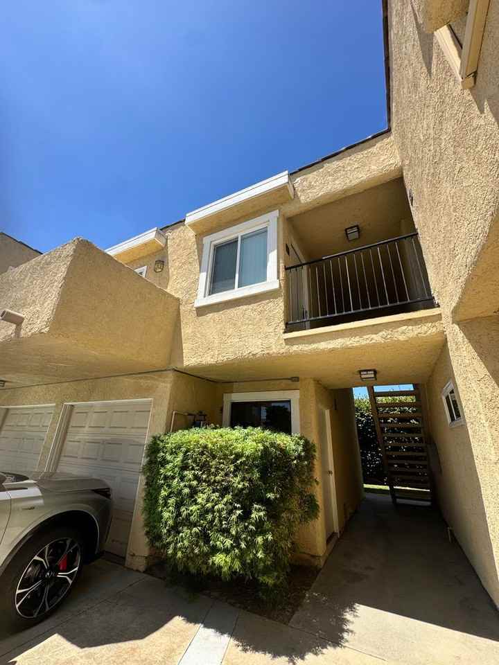 17762 Paseo Cir #D - Photo 2 of 14
