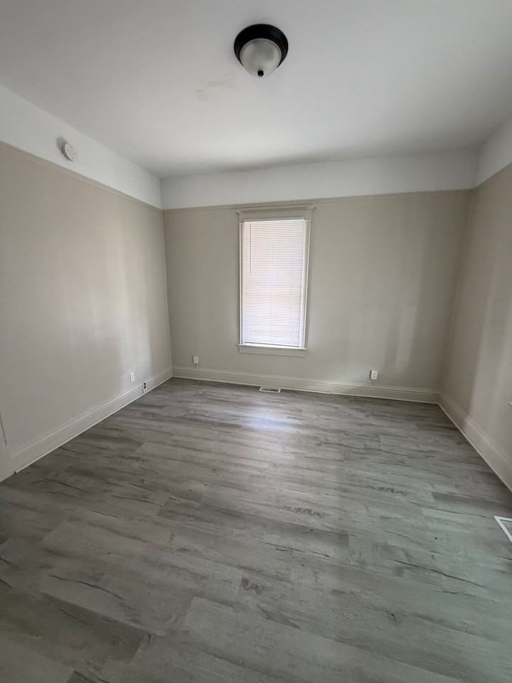 1628 E Converse Ave - Photo 3 of 7