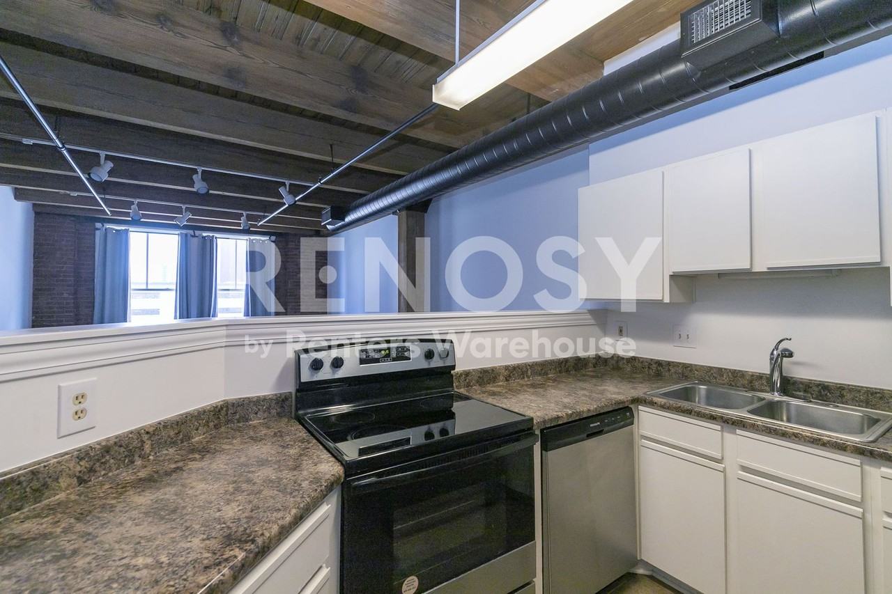 700 Broadway Blvd #210 - Photo 3 of 14