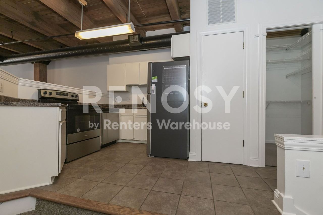 700 Broadway Blvd #210 - Photo 4 of 14