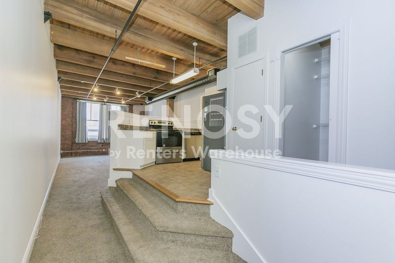 700 Broadway Blvd #210 - Photo 6 of 14