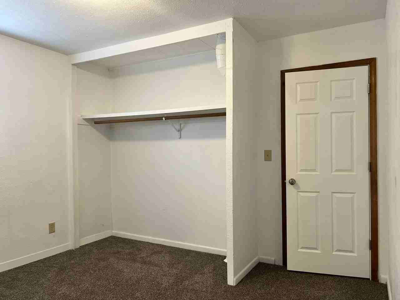 210 23rd Ave - Photo 5 of 8