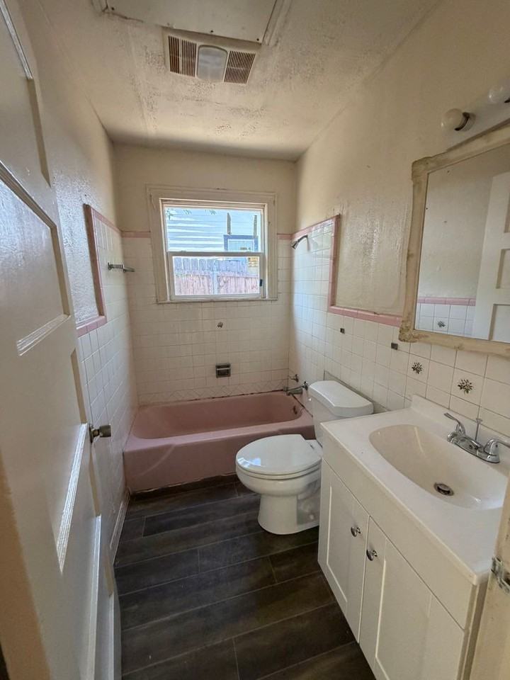 3709 Beverly Dr - Photo 5 of 11