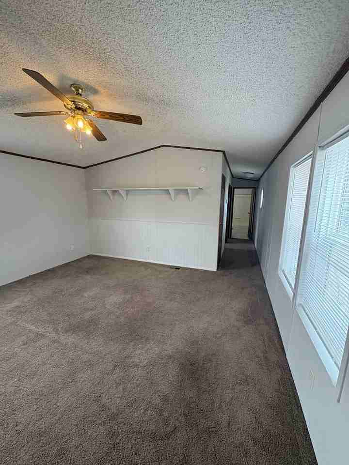 306 White Oak Dr - Photo 6 of 13