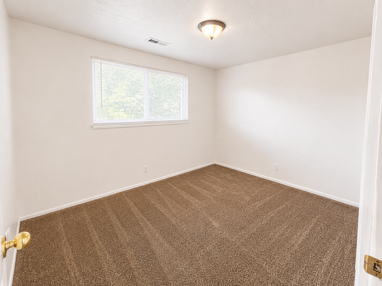 434 S 700 W #9 - Photo 5 of 8