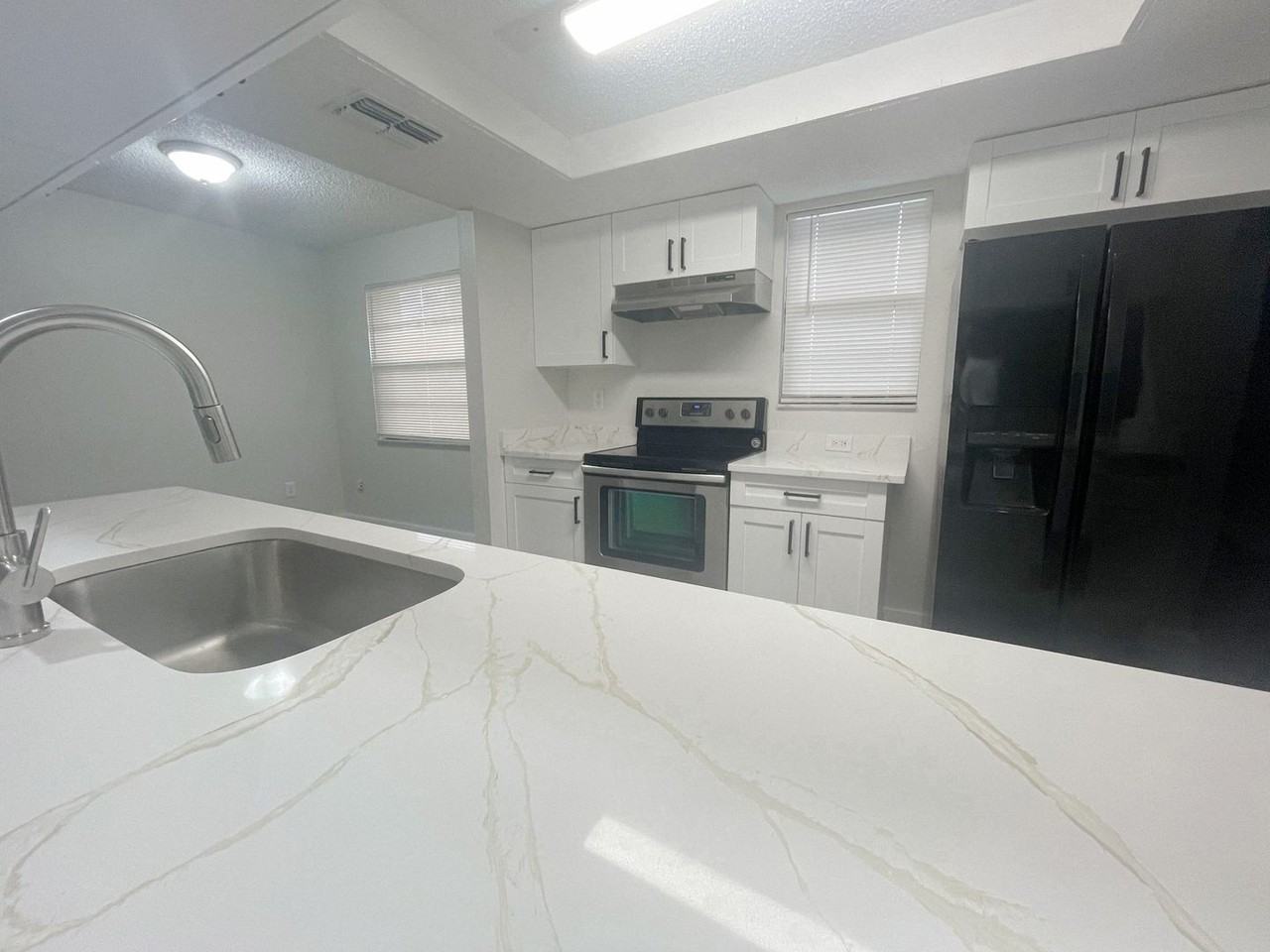 12834 Lake Tree Ln - Photo 7 of 13