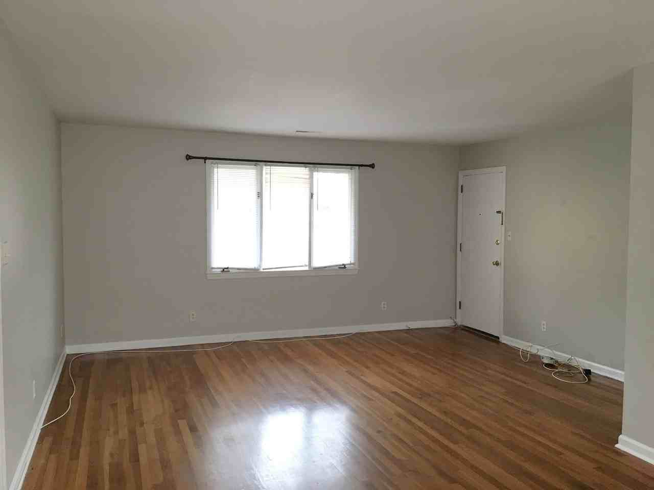 7 Doughty St #H - Photo 2 of 11