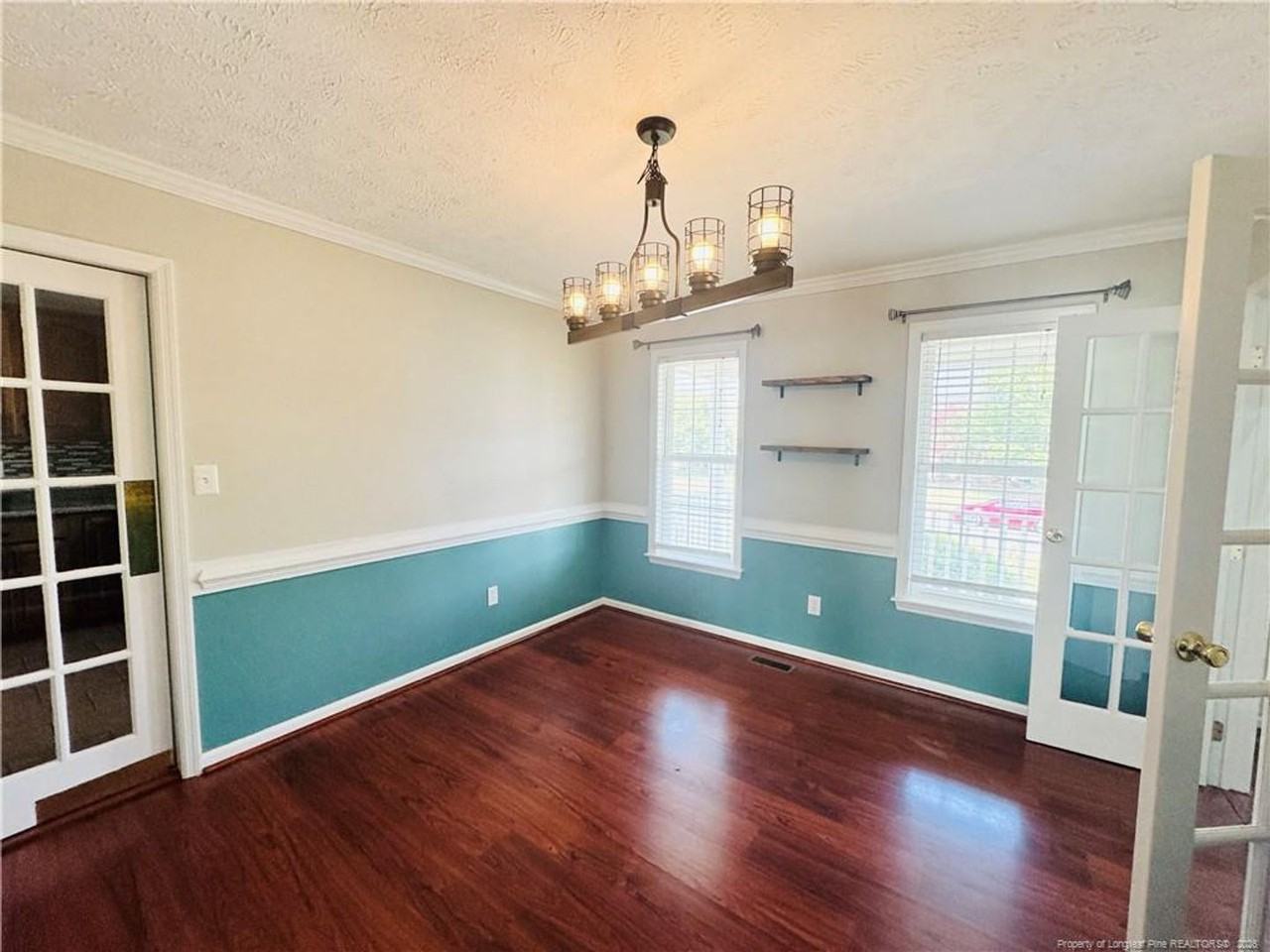 109 Vail Ct - Photo 2 of 20