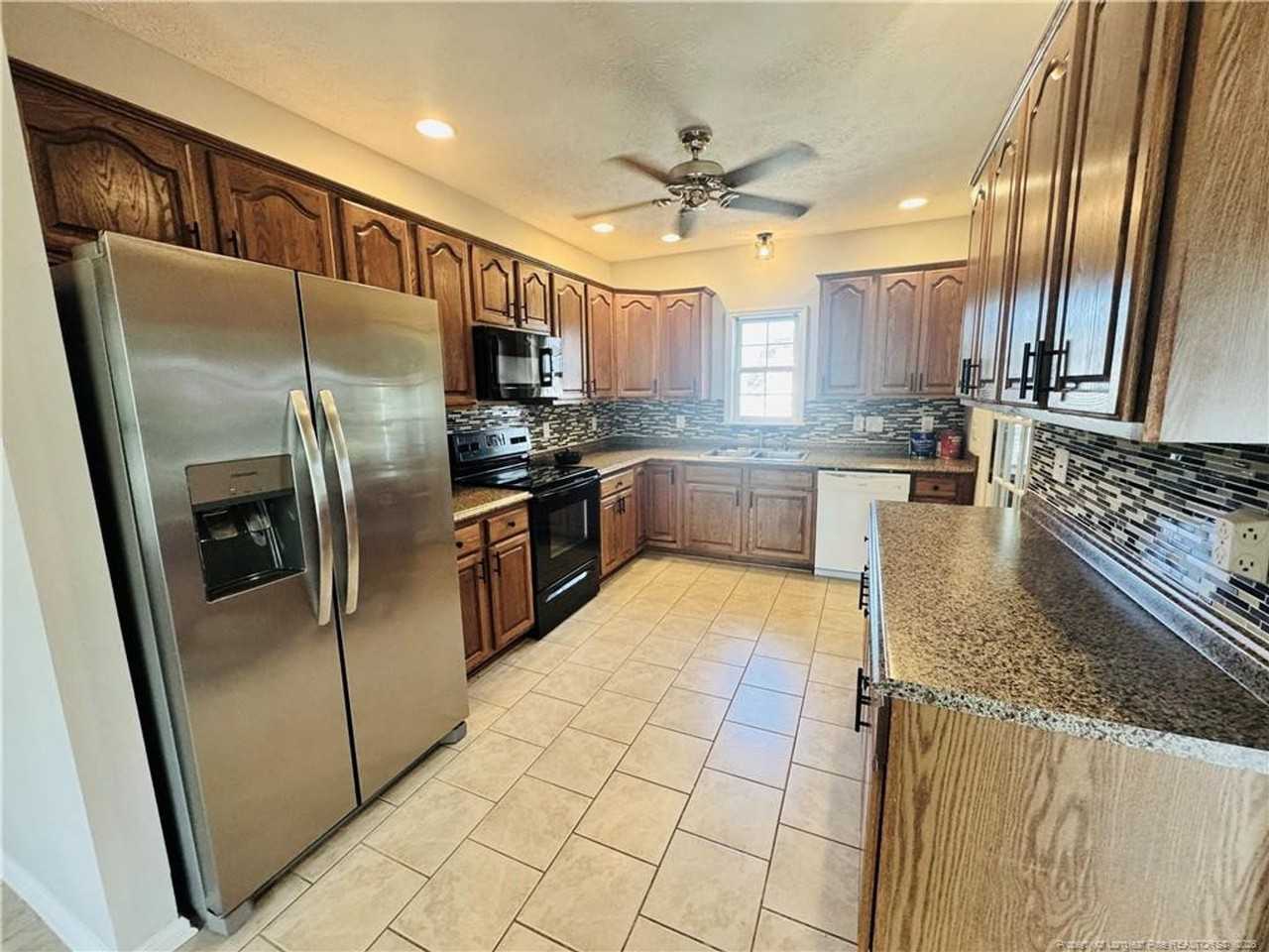 109 Vail Ct - Photo 4 of 20