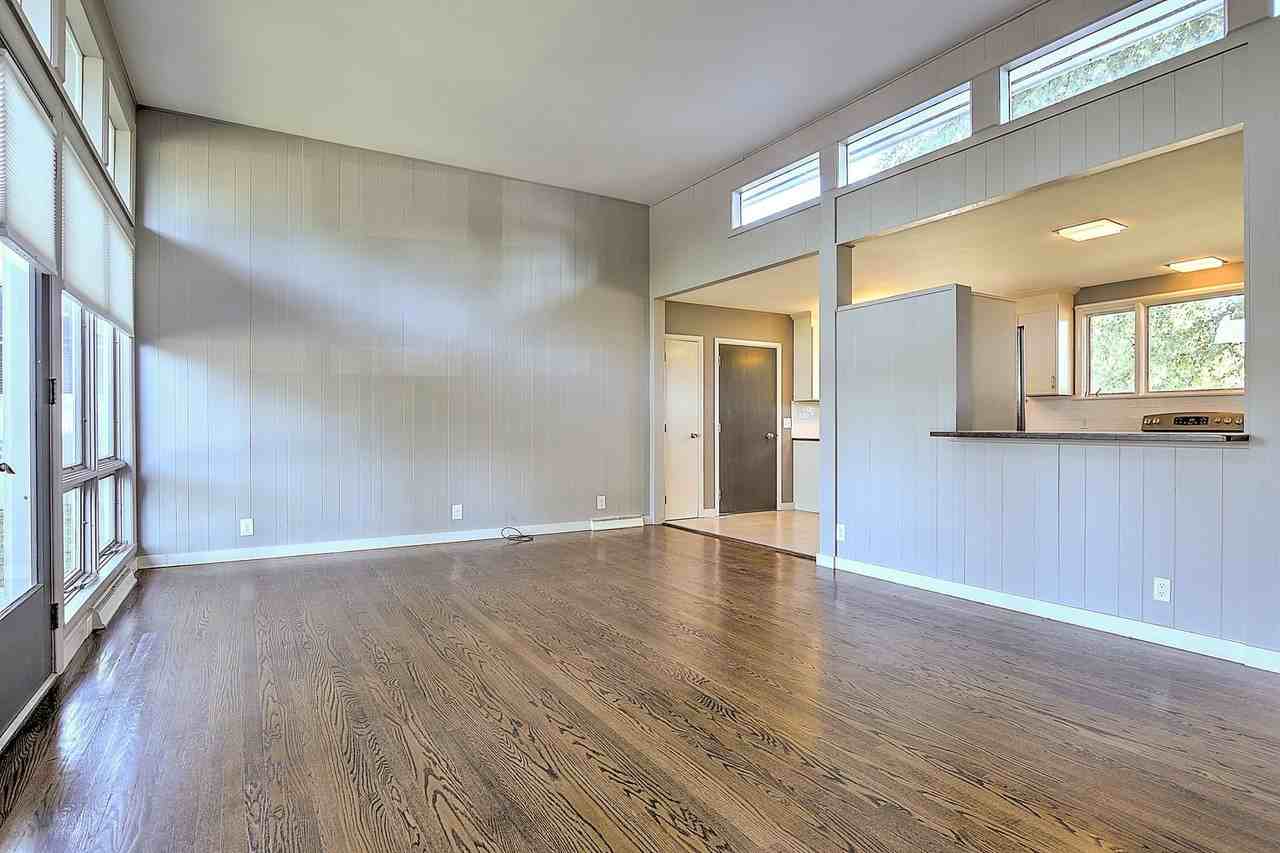 2001 Hermitage Dr - Photo 5 of 27