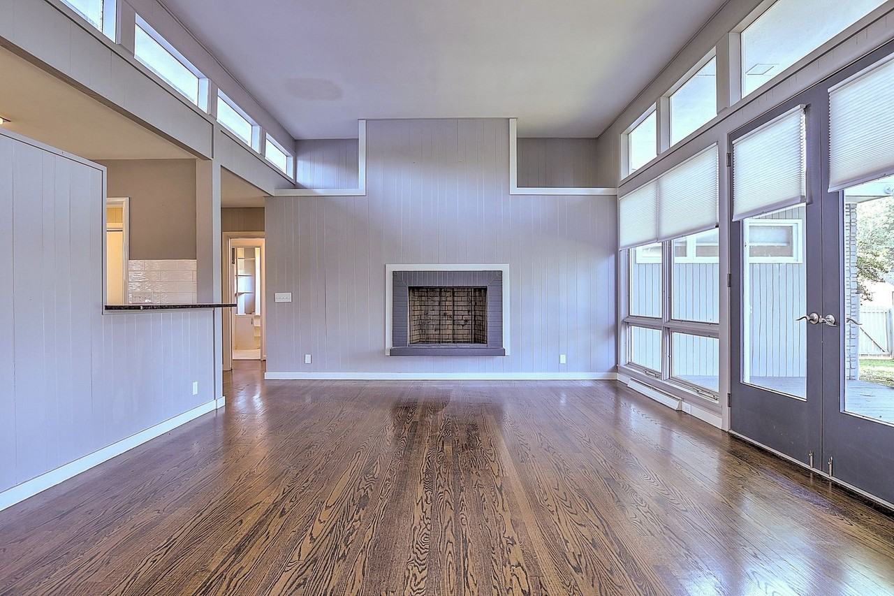 2001 Hermitage Dr - Photo 6 of 27