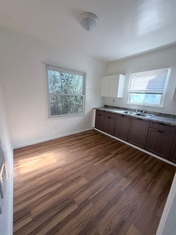 2802 Monterey St - Photo 6 of 9