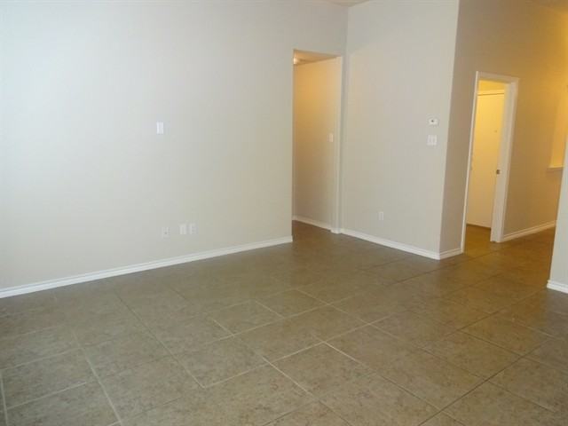 2333 Nautical Wind Dr - Photo 2 of 17