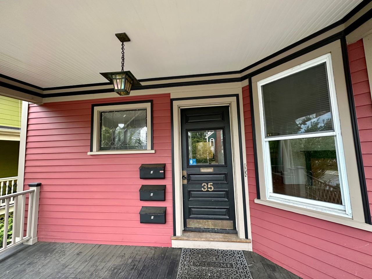 35 Waldeck St #1