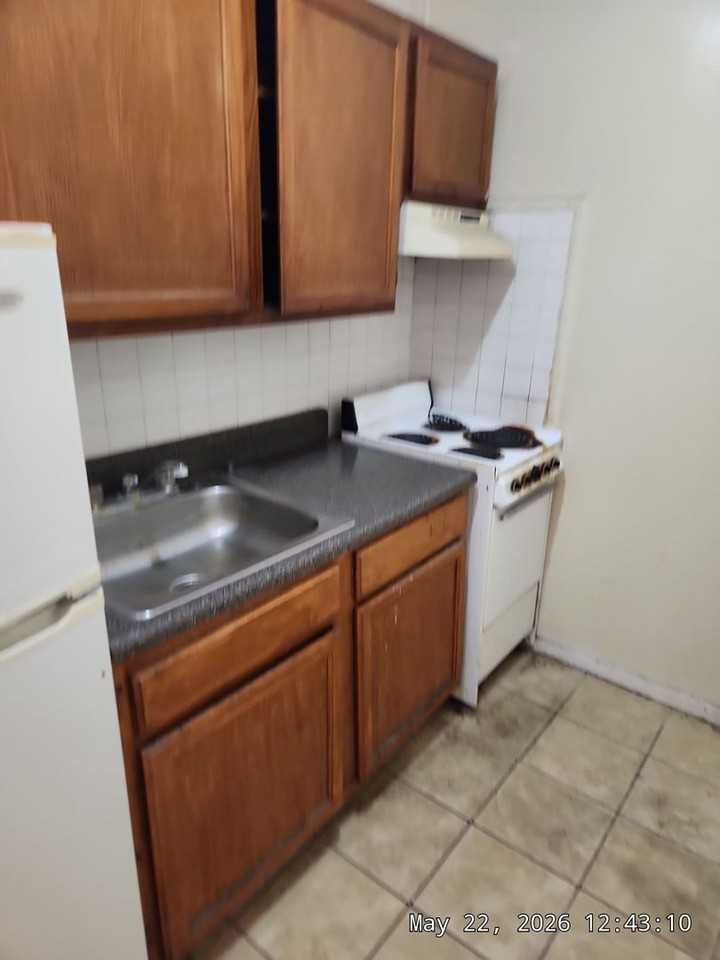 St. Jude Apartments - Photo 5 of 7