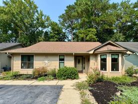 109 Hickory Dr - Photo 1 of 1