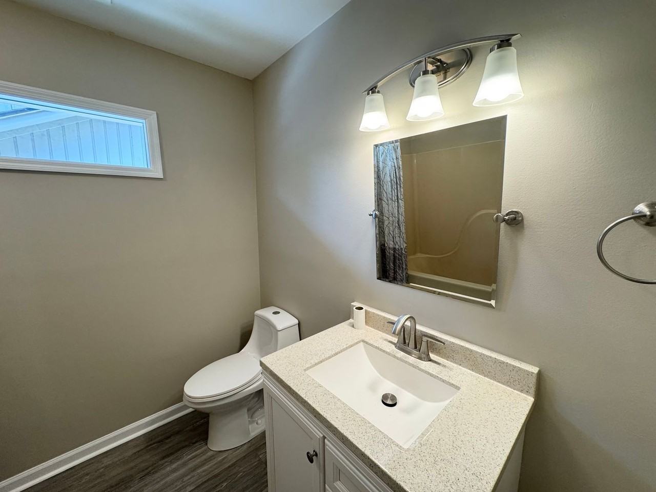 109 Hickory Dr - Photo 5 of 8