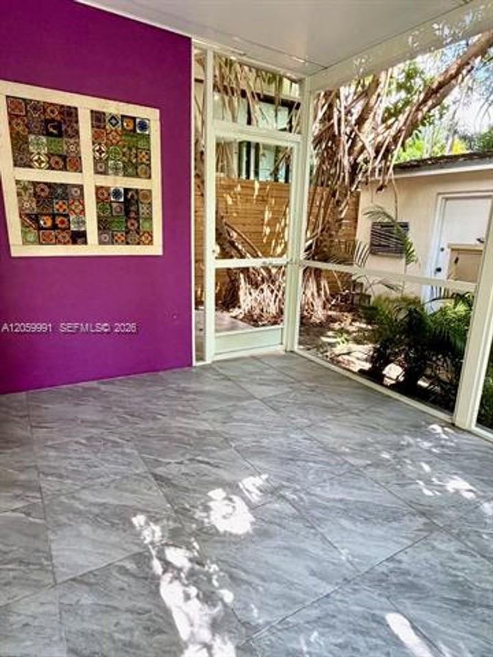 2844 Coconut Ave #A - Photo 7 of 25