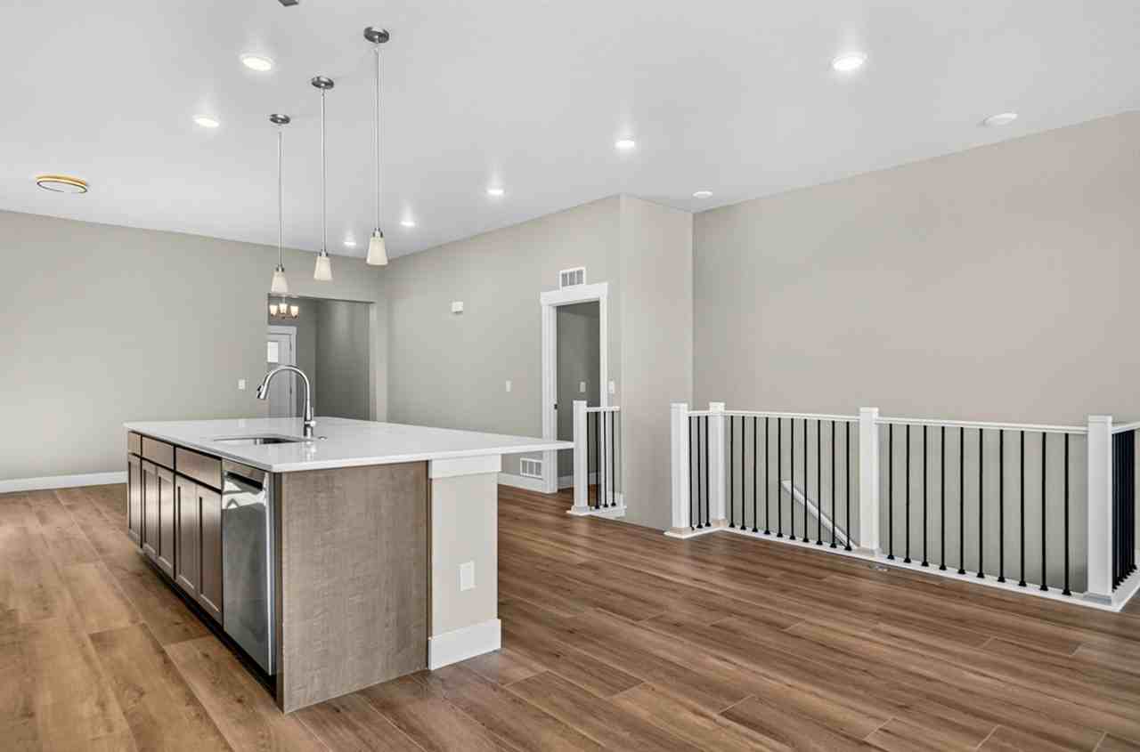 10131 Lake Arbor Ln - Photo 6 of 50